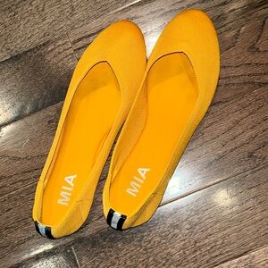 MIA Ballet Flat in yellow, size 8